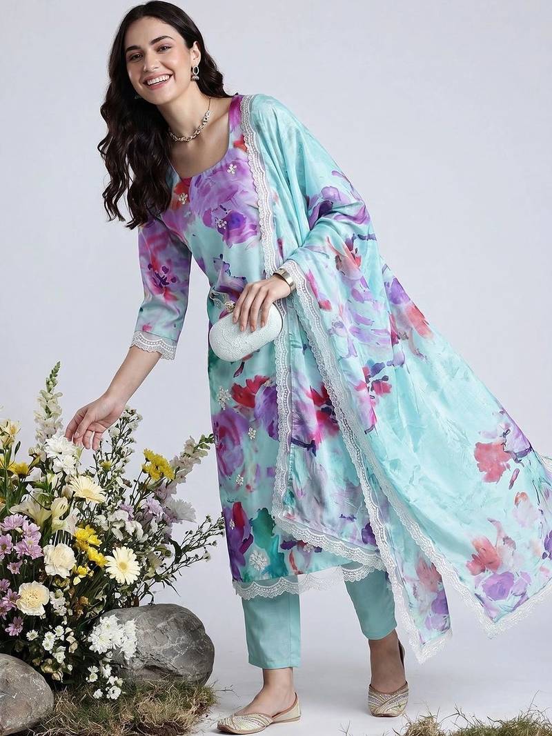 women floral printed regular kurta with trousers & with dupatta