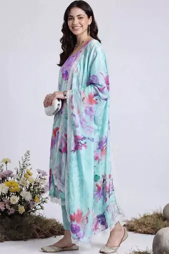 women floral printed regular kurta with trousers & with dupatta
