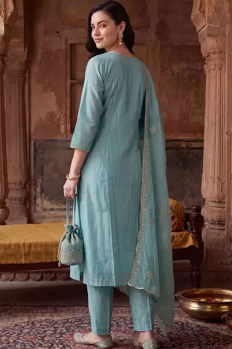 women ethnic motifs embroidered regular thread work kurta with trousers & with dupatta