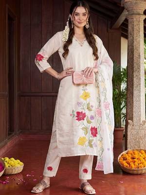 women floral embroidered regular thread work kurta with trousers & with dupatta 6
