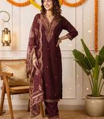 women ethnic motifs embroidered regular thread work kurta with trousers & with dupatta