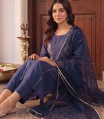 women ethnic motifs embroidered regular thread work kurta with trousers & with dupatta