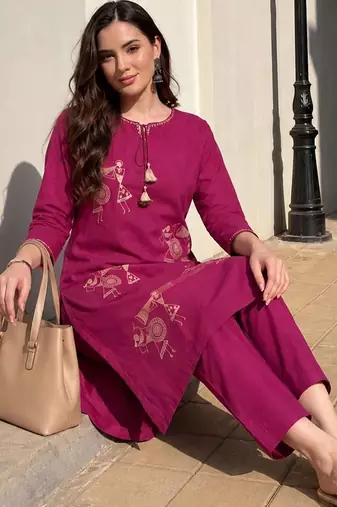 women ethnic motifs printed regular cotton kurta with trousers