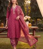 women ethnic motifs printed regular thread work cotton kurta with patiala & with dupatta