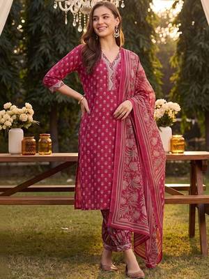 women ethnic motifs printed regular thread work cotton kurta with patiala & with dupatta 6