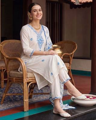 women floral embroidered regular thread work cotton kurta with trousers & with dupatta 1