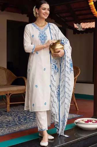 women floral embroidered regular thread work cotton kurta with trousers & with dupatta