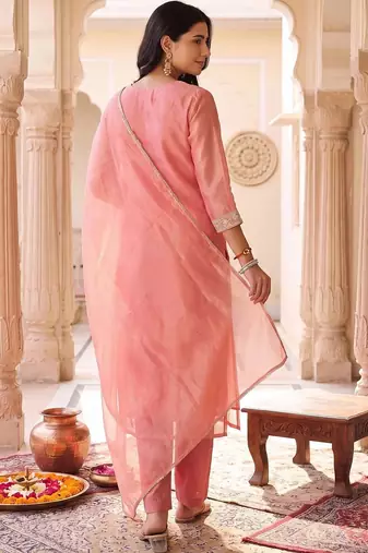 women ethnic motifs embroidered regular kurta with trousers & with dupatta