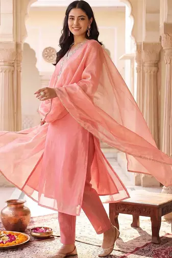 women ethnic motifs embroidered regular kurta with trousers & with dupatta