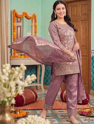 women ethnic motifs regular kurta with trousers & with dupatta 3
