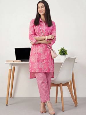women floral printed regular cotton kurta with trousers 3
