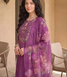 women ethnic motifs embroidered regular thread work kurta with trousers & with dupatta