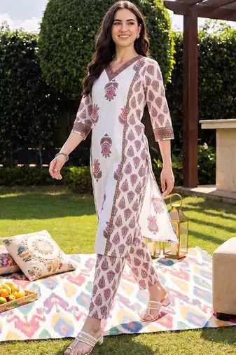 women ethnic motifs printed regular cotton kurta with trousers