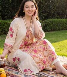 women floral printed regular cotton kurta with trousers