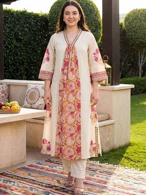 women floral printed regular cotton kurta with trousers 1