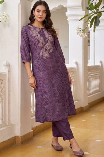 women ethnic motifs printed regular thread work kurta with trousers