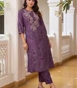 women ethnic motifs printed regular thread work kurta with trousers