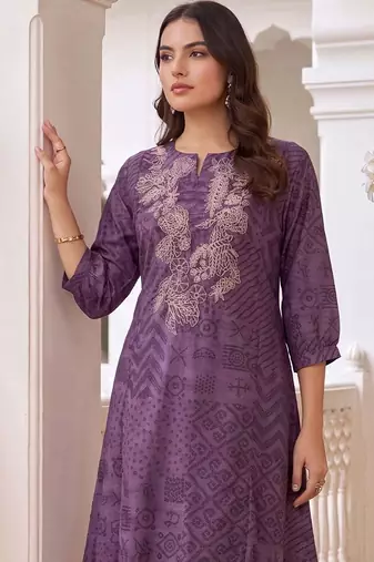 women ethnic motifs printed regular thread work kurta with trousers