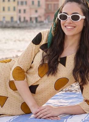 women printed regular cotton kurta with trousers 2