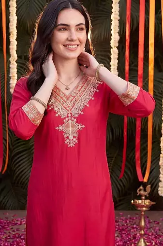 women ethnic motifs embroidered regular thread work kurta with trousers