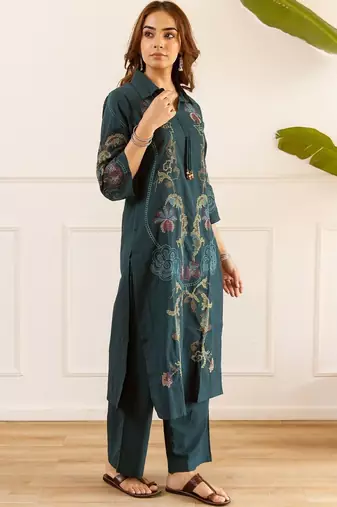 women ethnic motifs embroidered regular thread work kurta with palazzos