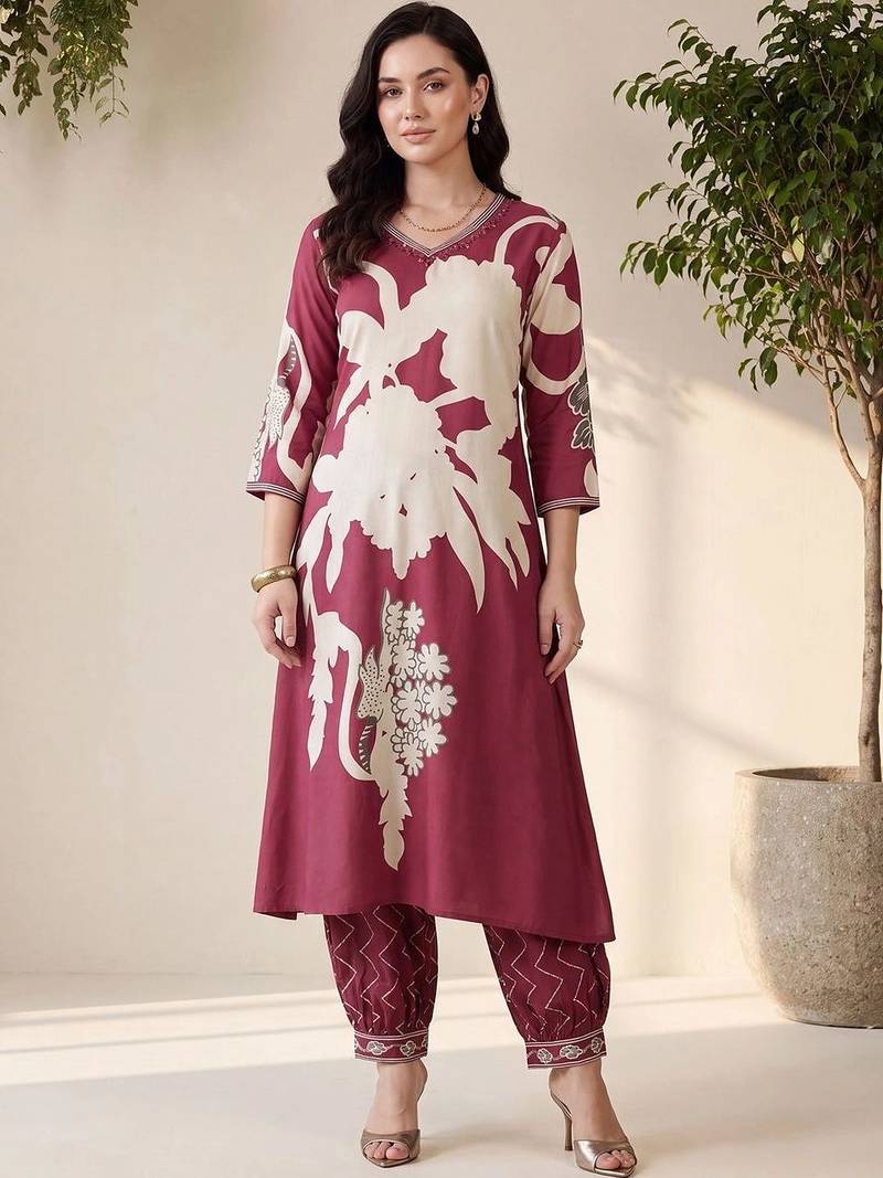 women floral printed regular kurta with patiala
