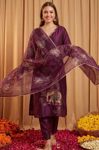women ethnic motifs embroidered regular kurta with trousers & with dupatta