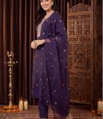 women ethnic motifs embroidered regular thread work kurta with trousers & with dupatta