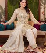 women floral embroidered regular kurta with trousers & with dupatta