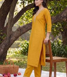 women ethnic motifs embroidered regular thread work kurta with trousers