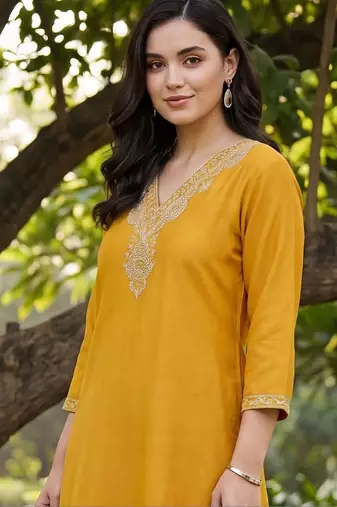 women ethnic motifs embroidered regular thread work kurta with trousers