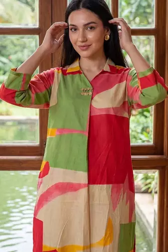 women printed regular cotton kurta with trousers