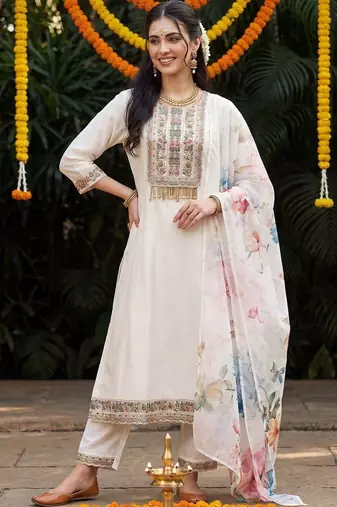women floral embroidered regular thread work kurta with trousers & with dupatta