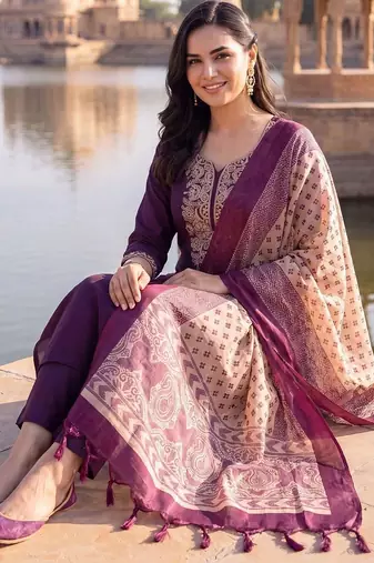 women ethnic motifs embroidered regular thread work kurta with trousers & with dupatta