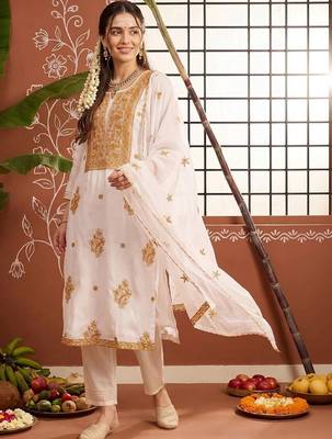 women ethnic motifs embroidered regular thread work kurta with trousers & with dupatta 3