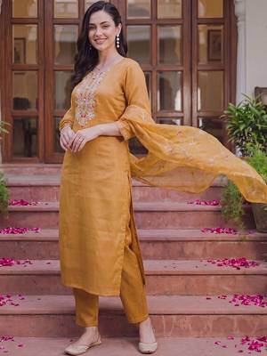women ethnic motifs embroidered regular thread work liva kurta with trousers & with dupatta 4