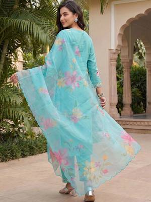 women floral embroidered regular thread work kurta with trousers & with dupatta 6