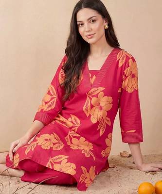 women floral printed regular thread work cotton kurta with trousers 2