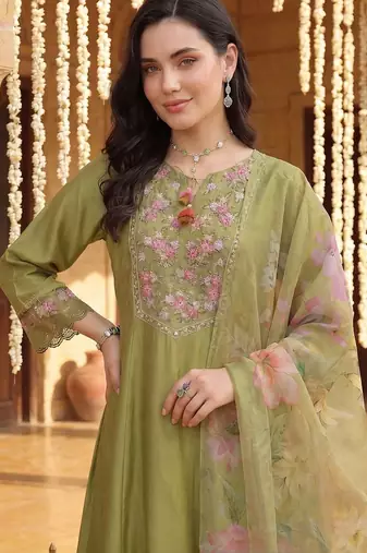 women floral embroidered regular thread work liva kurta with palazzos & with dupatta