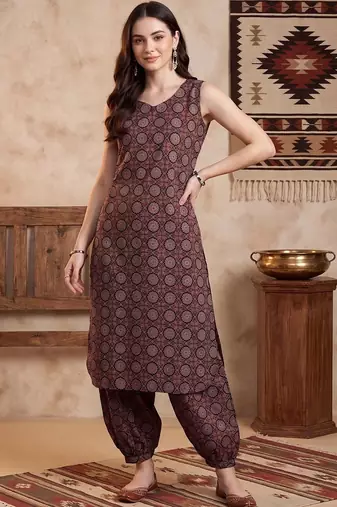 women ethnic motifs printed regular cotton kurta with patiala