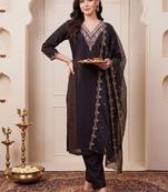 women ethnic motifs embroidered regular thread work kurta with trousers & with dupatta