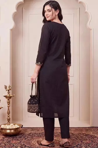 women ethnic motifs embroidered regular thread work kurta with trousers & with dupatta