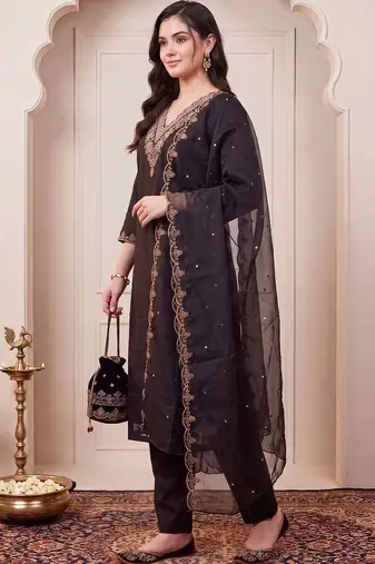 women ethnic motifs embroidered regular thread work kurta with trousers & with dupatta