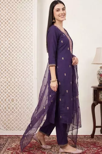 women ethnic motifs embroidered regular thread work kurta with trousers & with dupatta