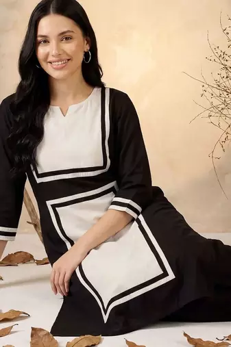 women colourblocked regular chanderi silk kurta with trousers
