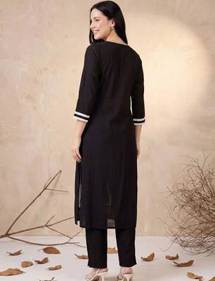 women colourblocked regular chanderi silk kurta with trousers 5