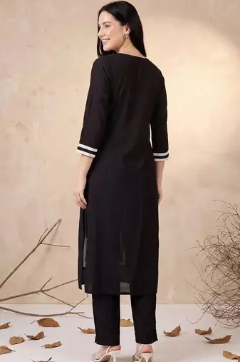 women colourblocked regular chanderi silk kurta with trousers