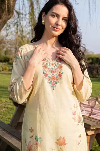 women floral printed regular thread work linen kurta with trousers & with dupatta