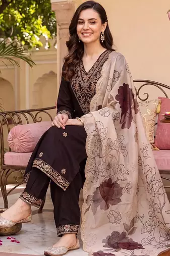 women ethnic motifs embroidered regular thread work kurta with trousers & with dupatta