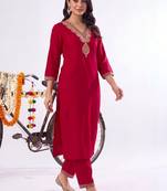 women regular thread work liva kurta with trousers